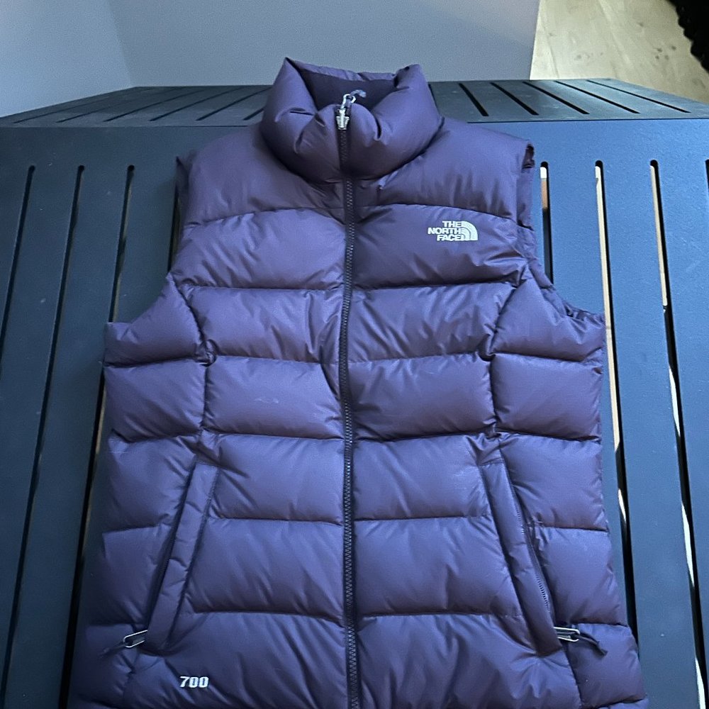 North face 700 Puffer Vest- Dark Purple, Size M